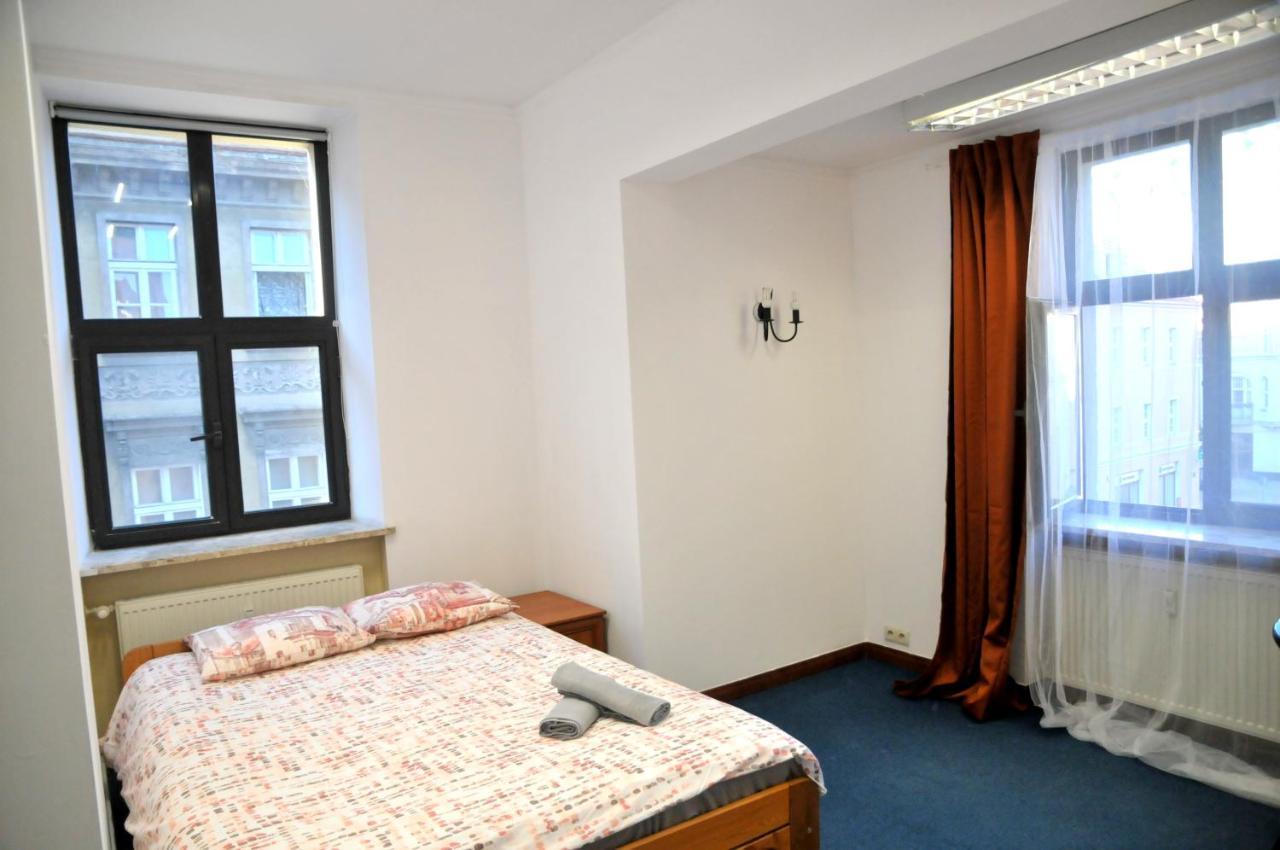 Genius Rooms- 24h Self Check-in Poznan