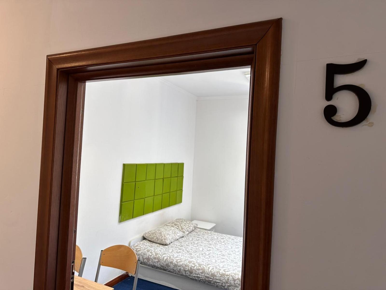 Genius Rooms- 24h Self Check-in *
